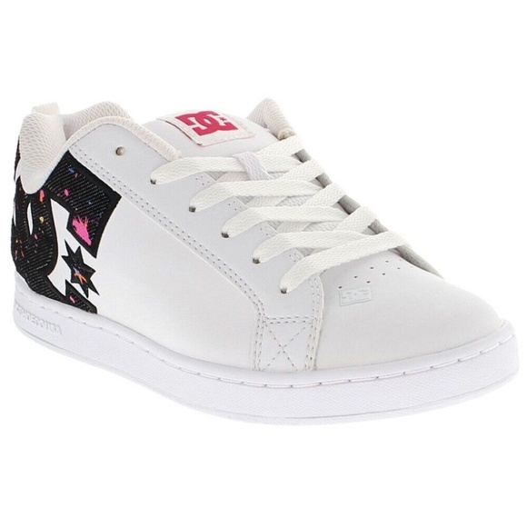 DC Shoe USA Court Graffik: Women White with Black Print (US Size 8, UK Size 6) - Picture 2 of 3